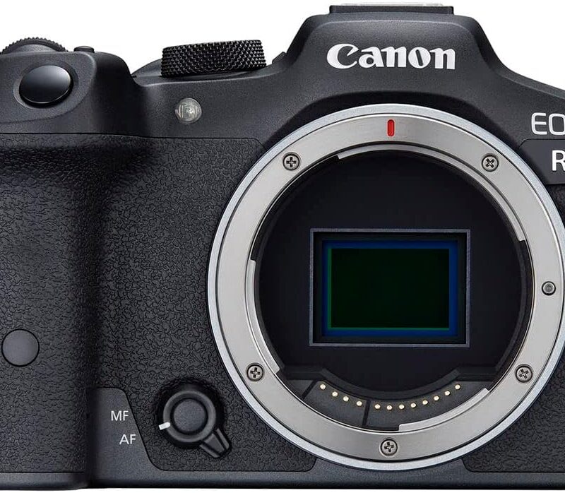 Canon EOS R7 Mirrorless Camera (Body Only), Hybrid Camera, 32.5 Megapixel (APS-C) CMOS Sensor, 4K Video, for Sports, Action, Content Creators, Vlogging Camera, Black